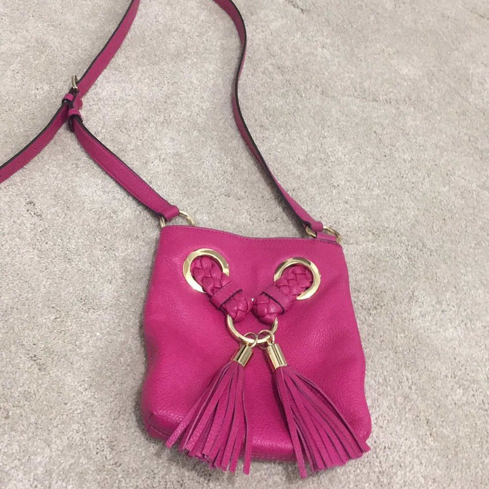 Beautiful crossover Mk bag